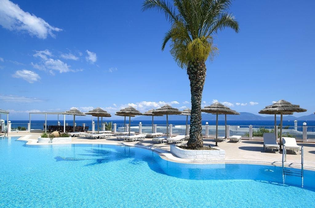 Dimitra Beach Hotel & Suites 5