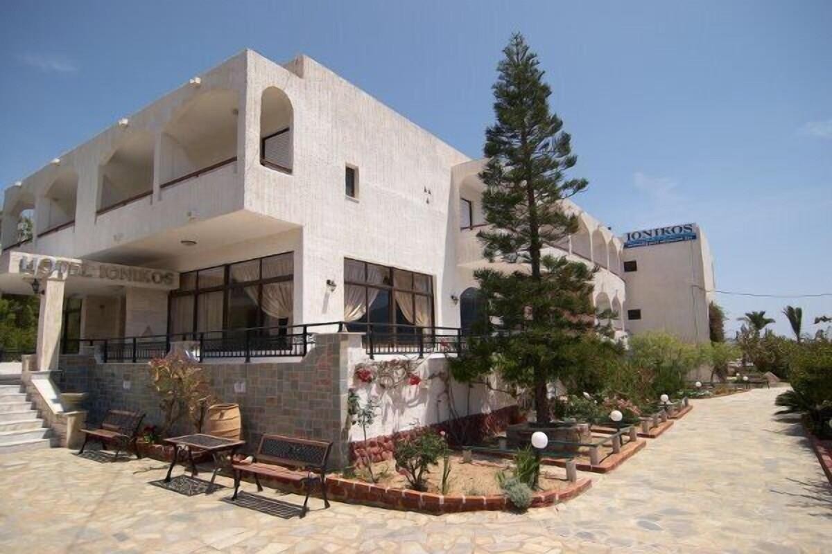 Ionikos