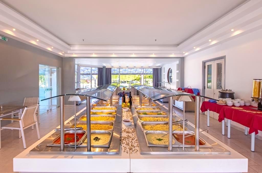 MAREBELLO BEACH RESORT 10