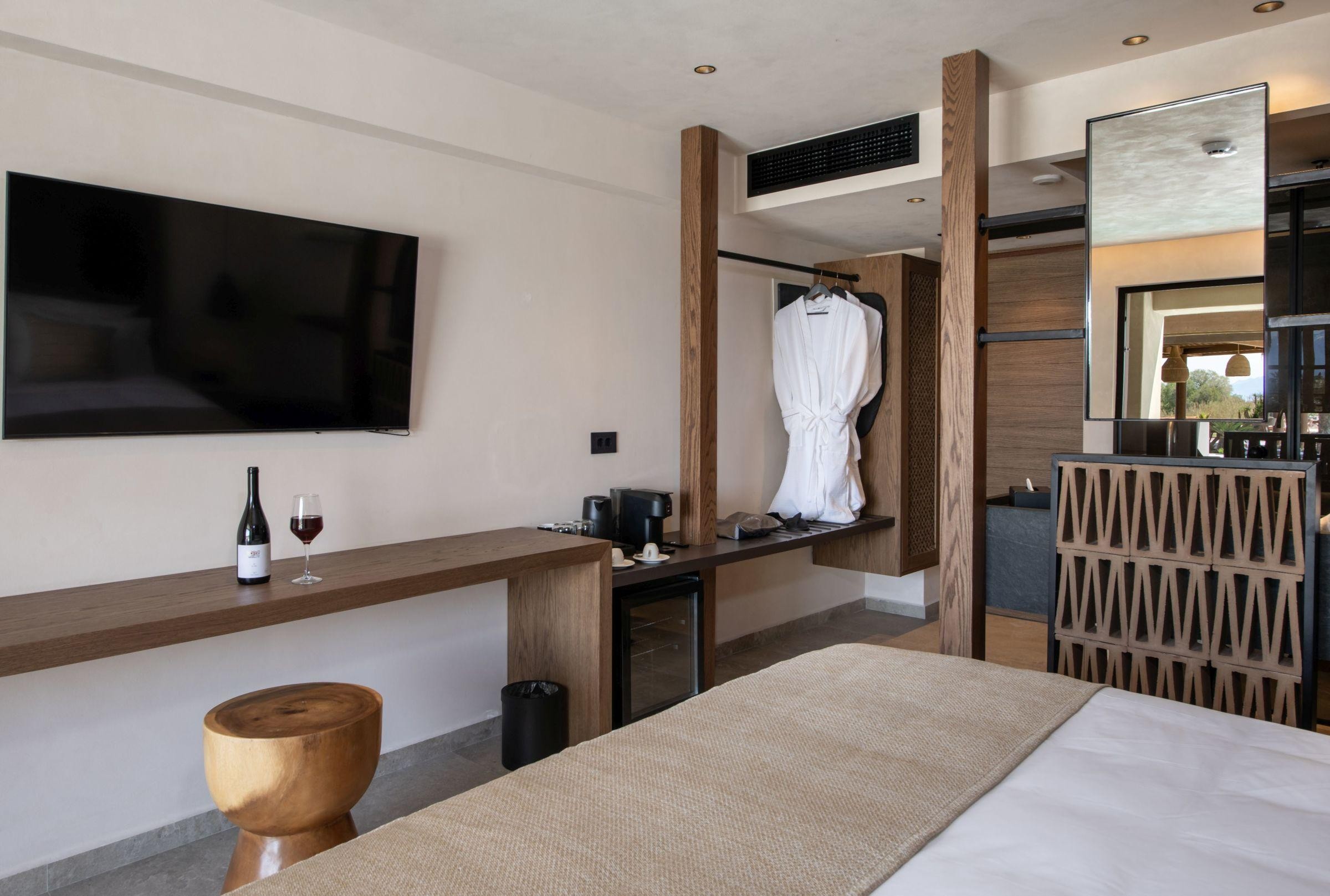 Nalu Resort And Spa 15