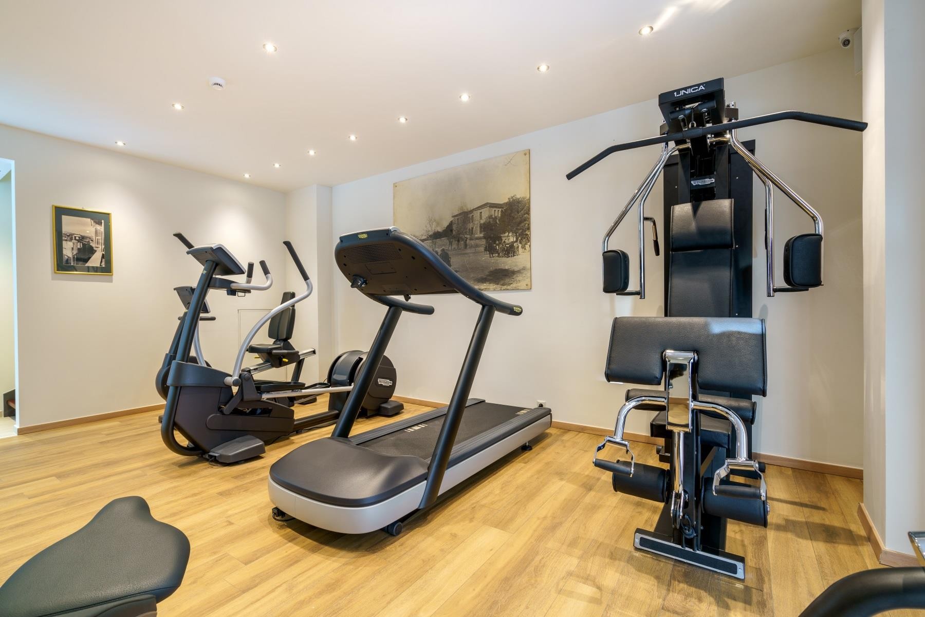 Kyma Suites Hotel 16