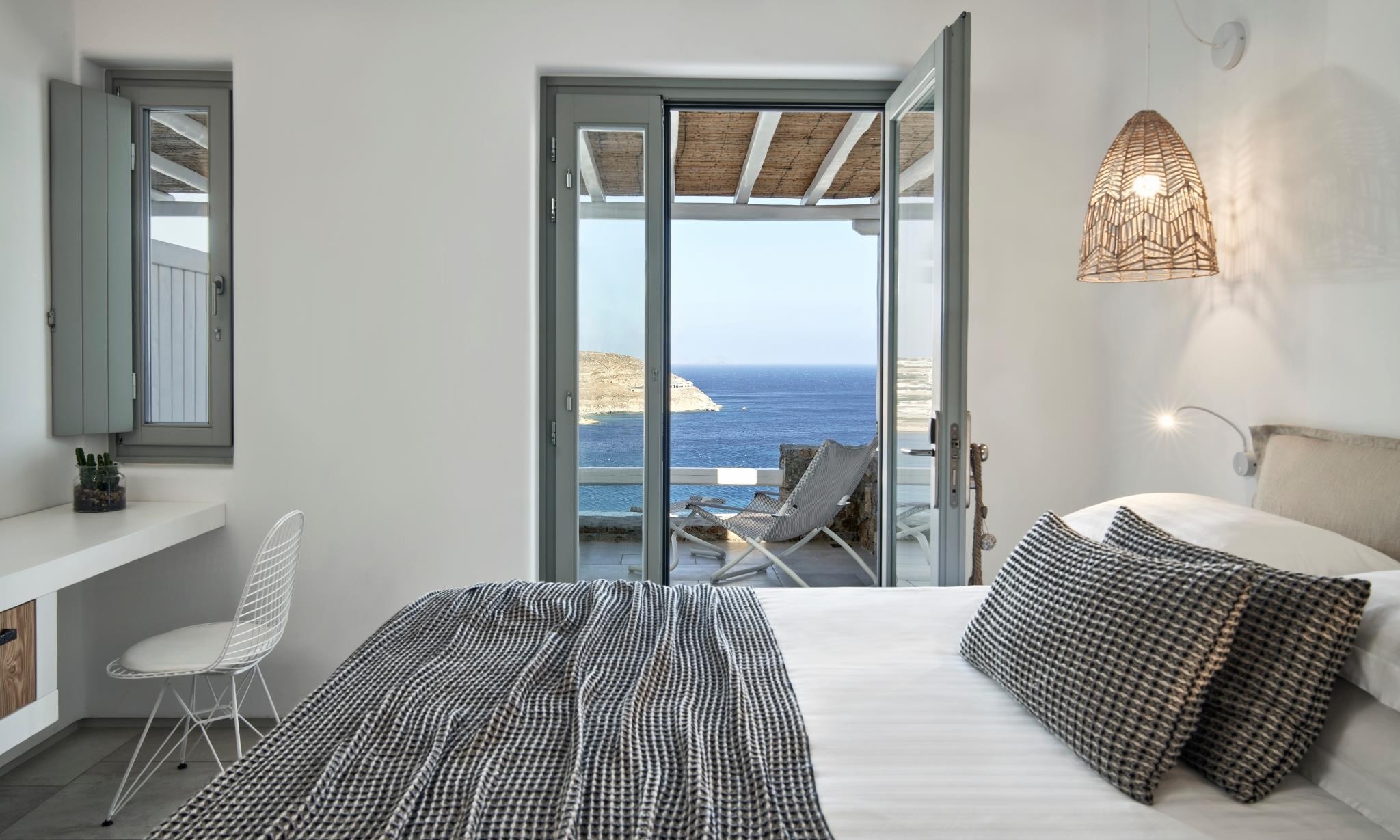 Mykonos Bliss-Cozy suites