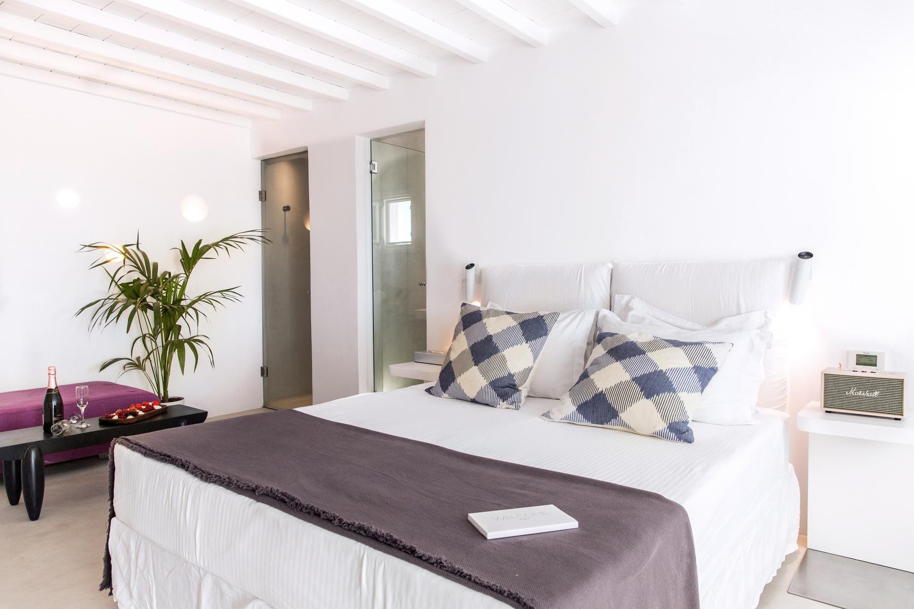 Ostraco Suites