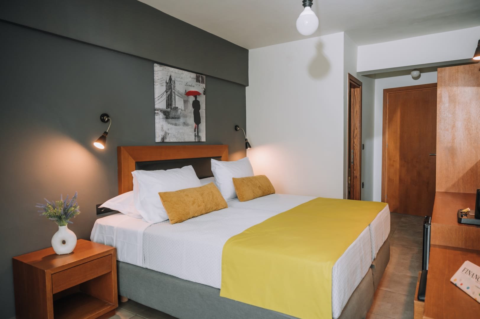 Amphitryon Boutique Hotel