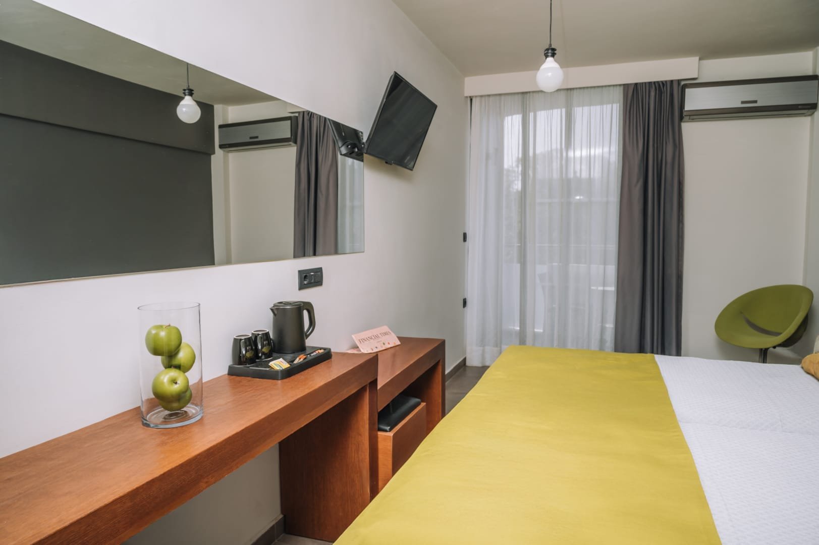 Amphitryon Boutique Hotel