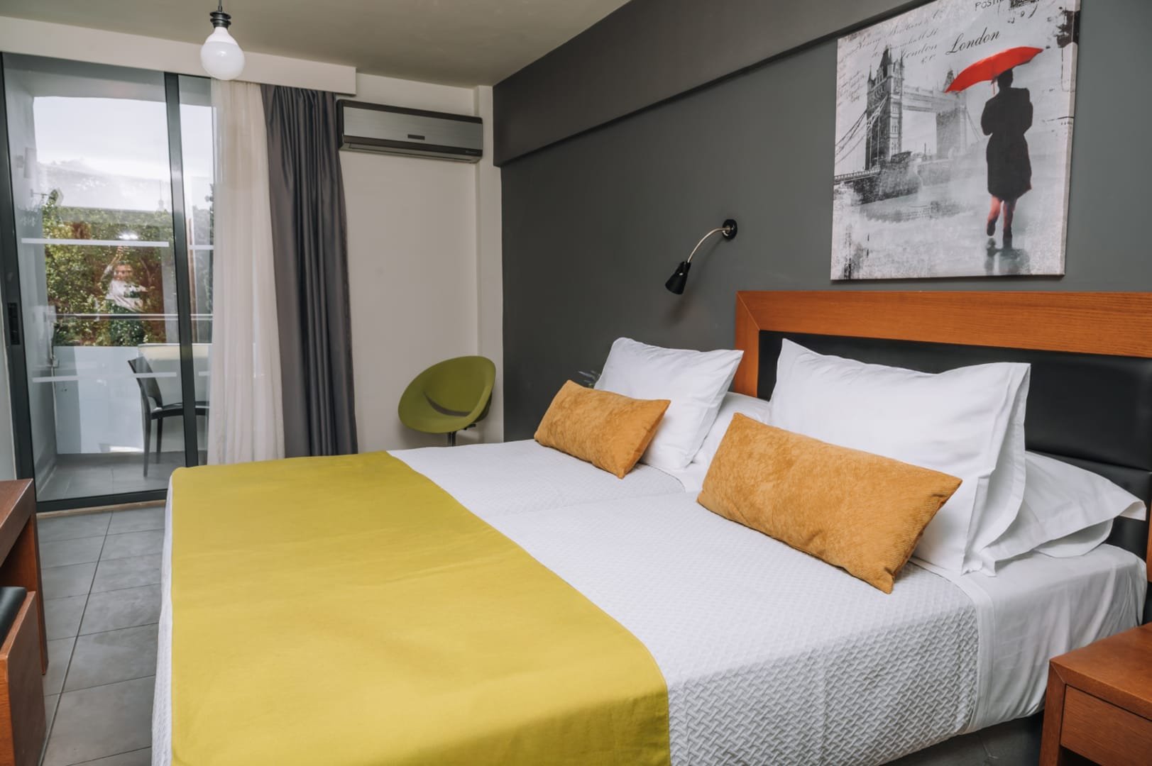 Amphitryon Boutique Hotel
