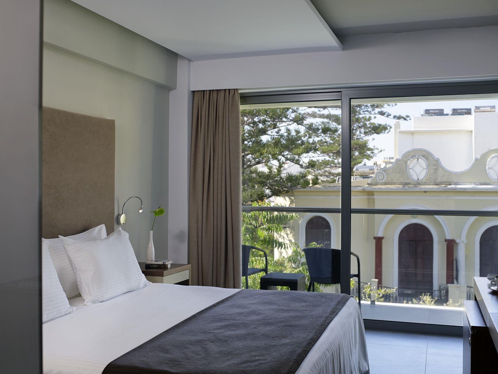 Oktober Downtown Boutique Hotel