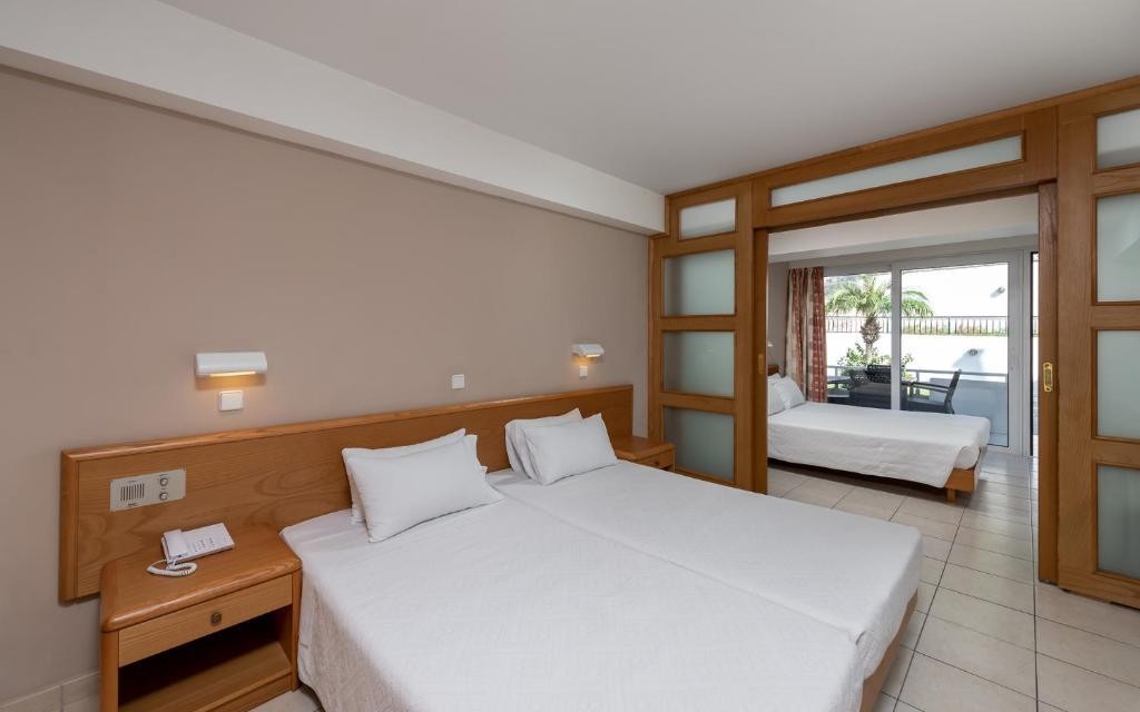Sirene Beach Hotel