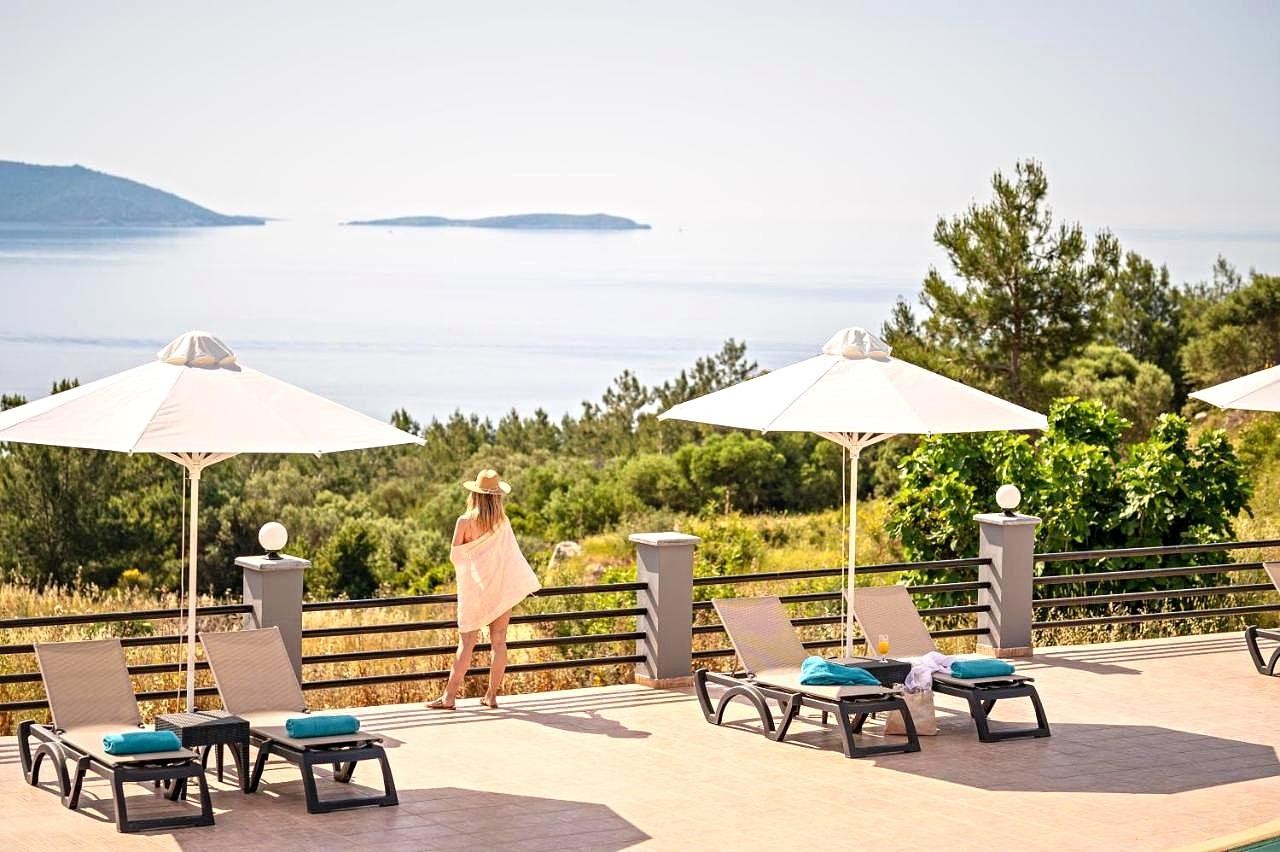 Naftilos Boutique 15