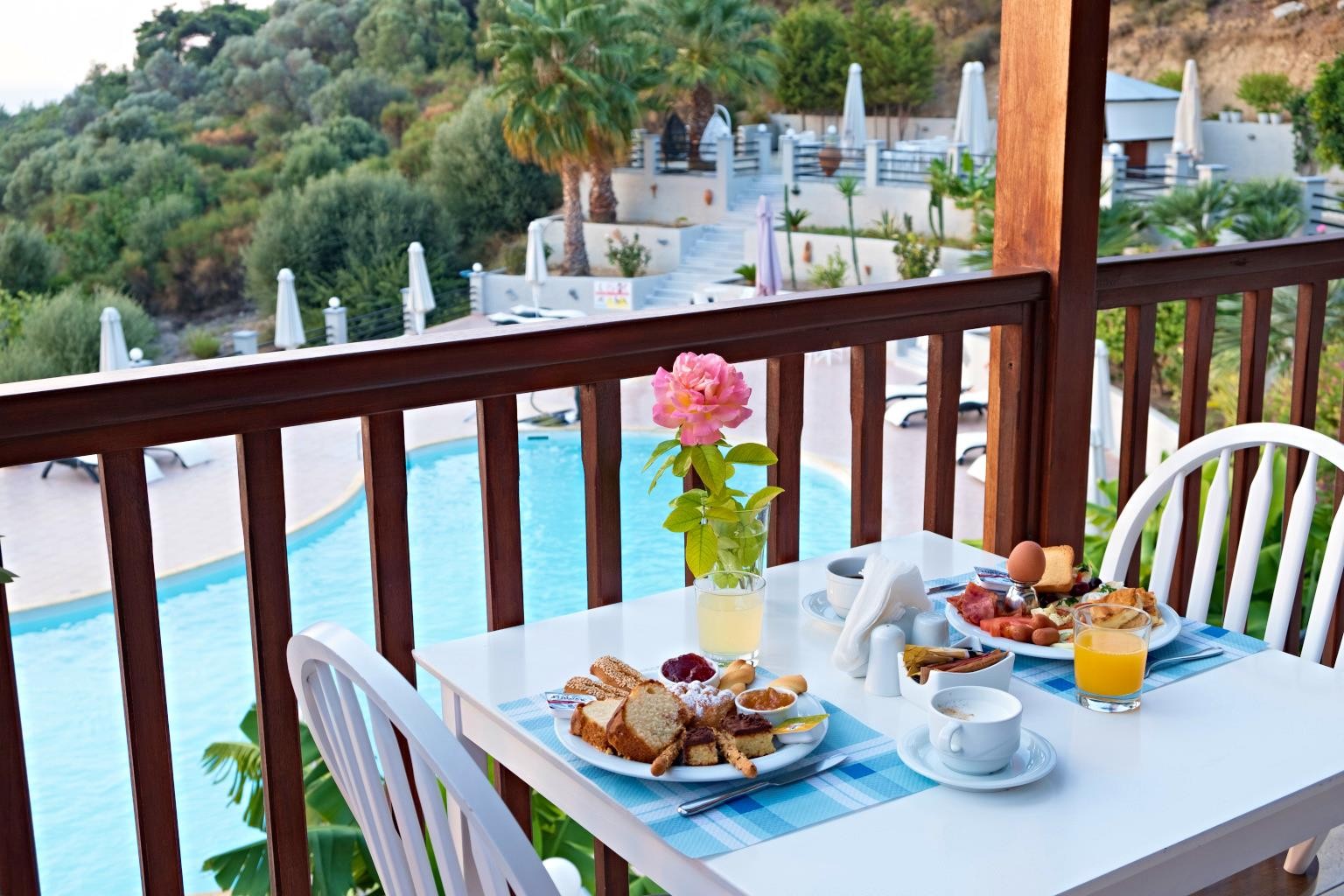 Naftilos Boutique 11