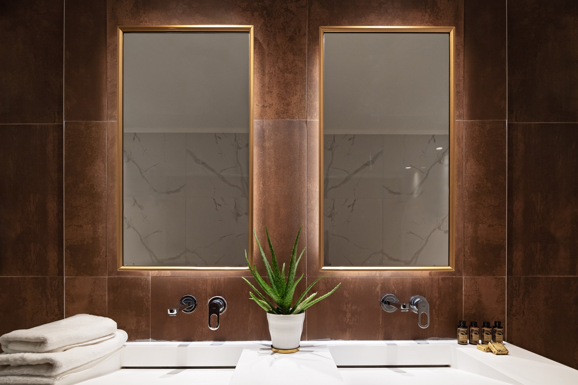 Alexandra Elegance 15