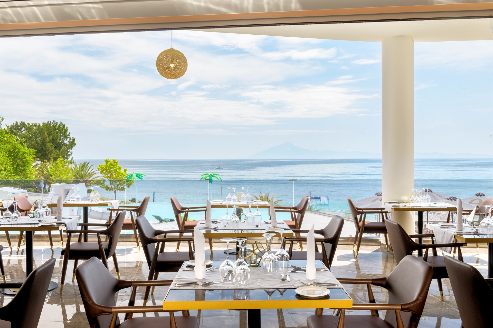 Alexandra Elegance 16