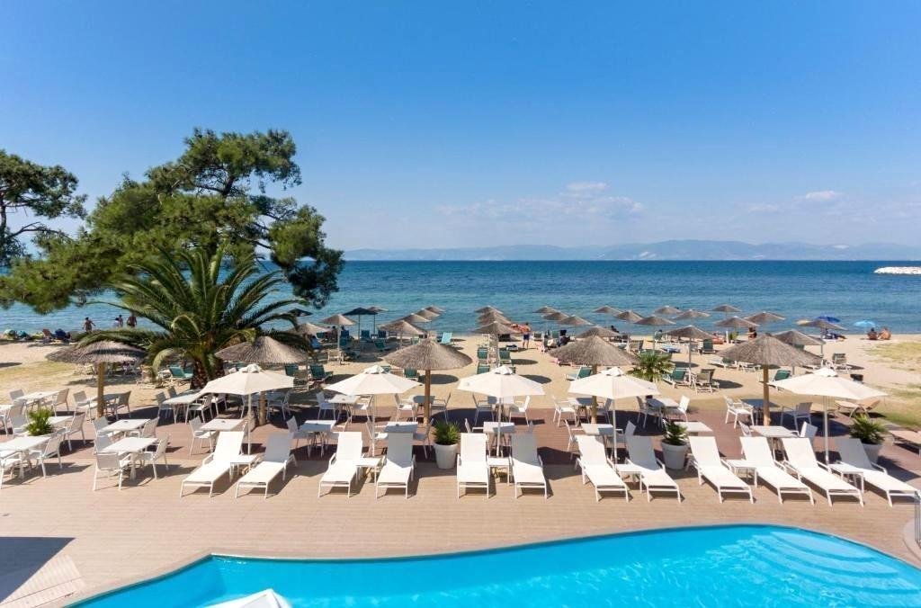 Mediterranean Beach Hotel 10