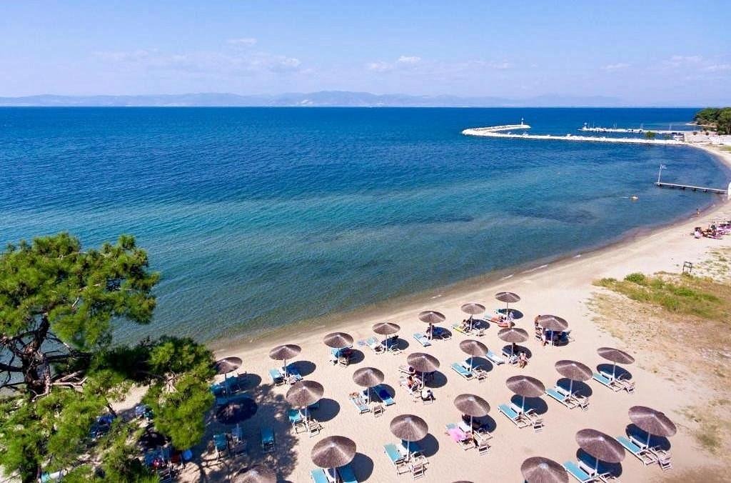 Mediterranean Beach Hotel 11