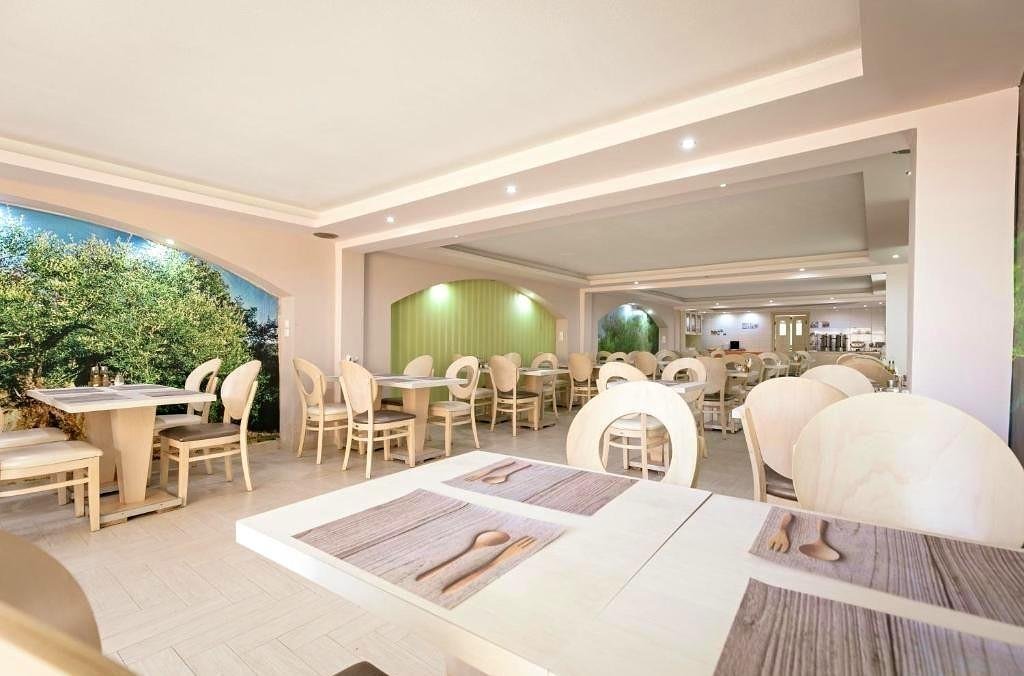 Mediterranean Beach Hotel 15