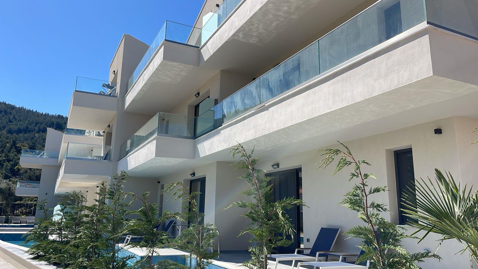 Mediterranean Beach Hotel 24