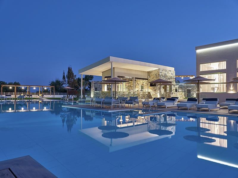 Golden Sun Resort and Spa 10