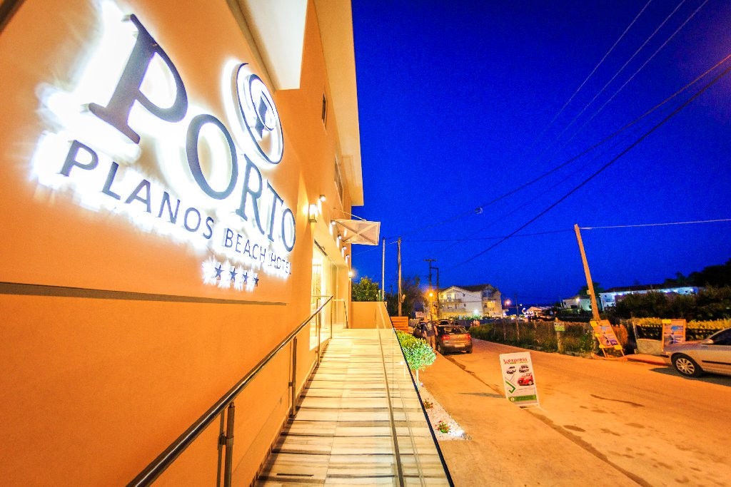 Porto Planos Beach Hotel