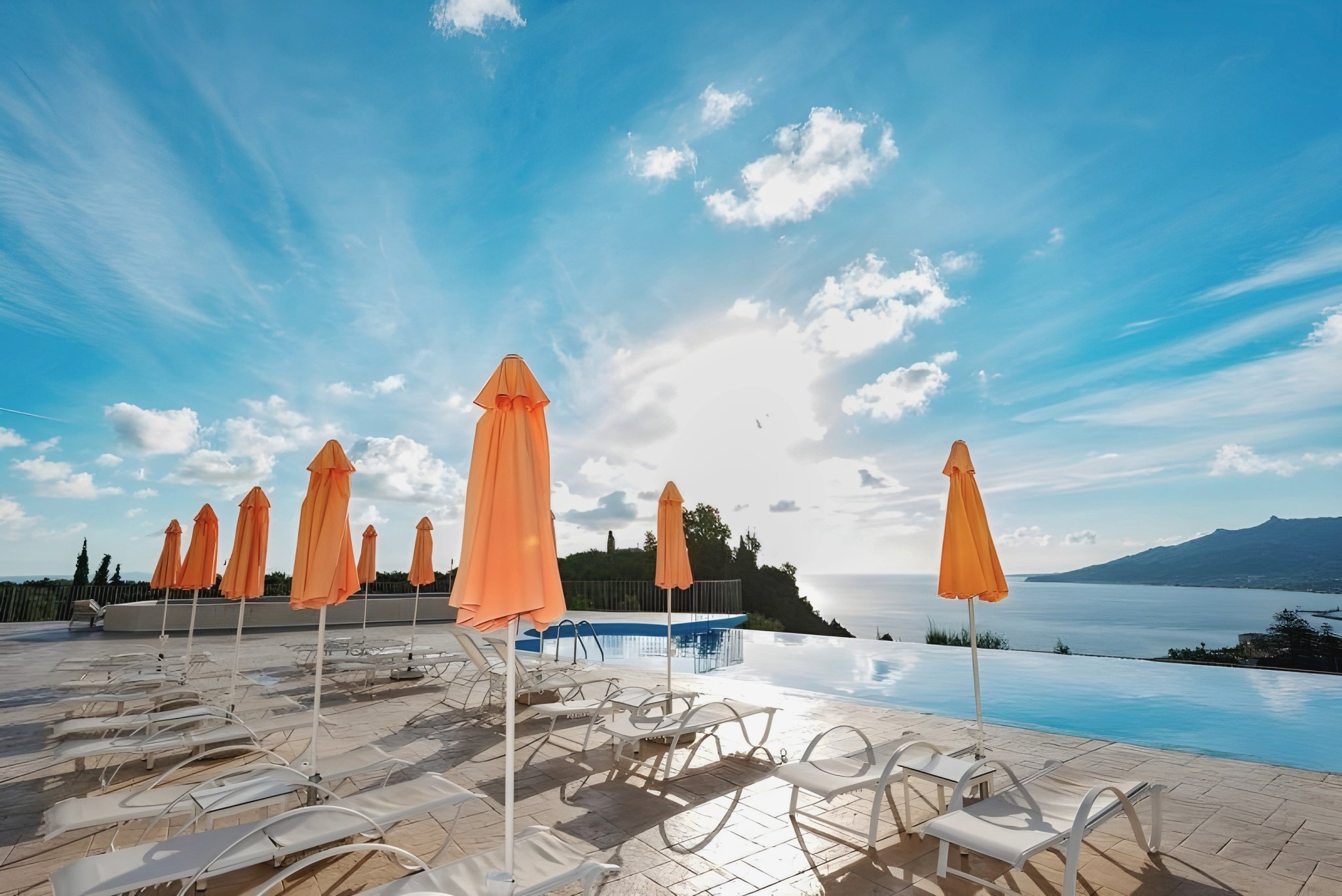 Avalon Hotel 