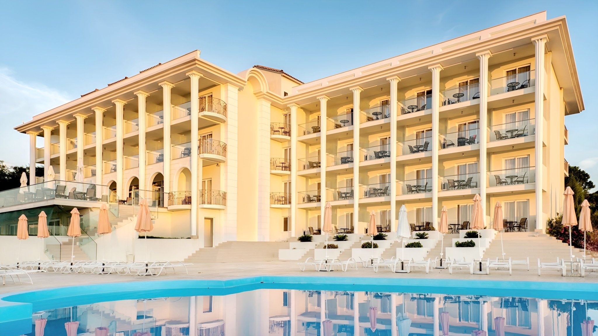 Avalon Hotel 
