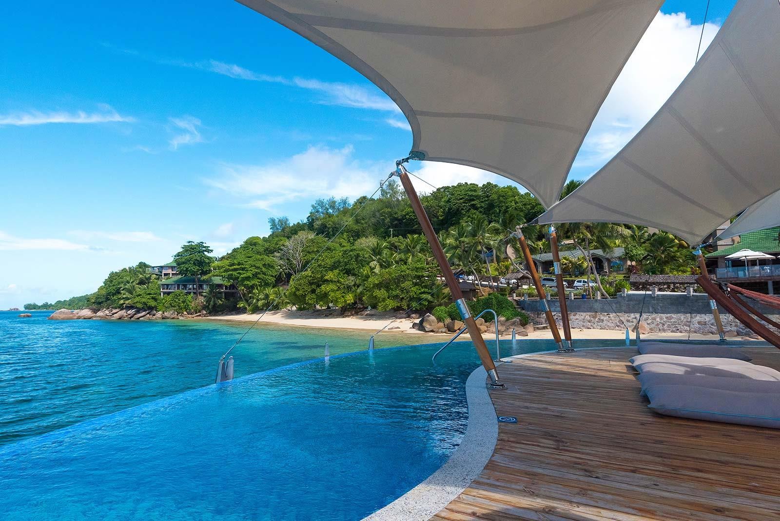 Coco De Mer & Black Parrot Suites