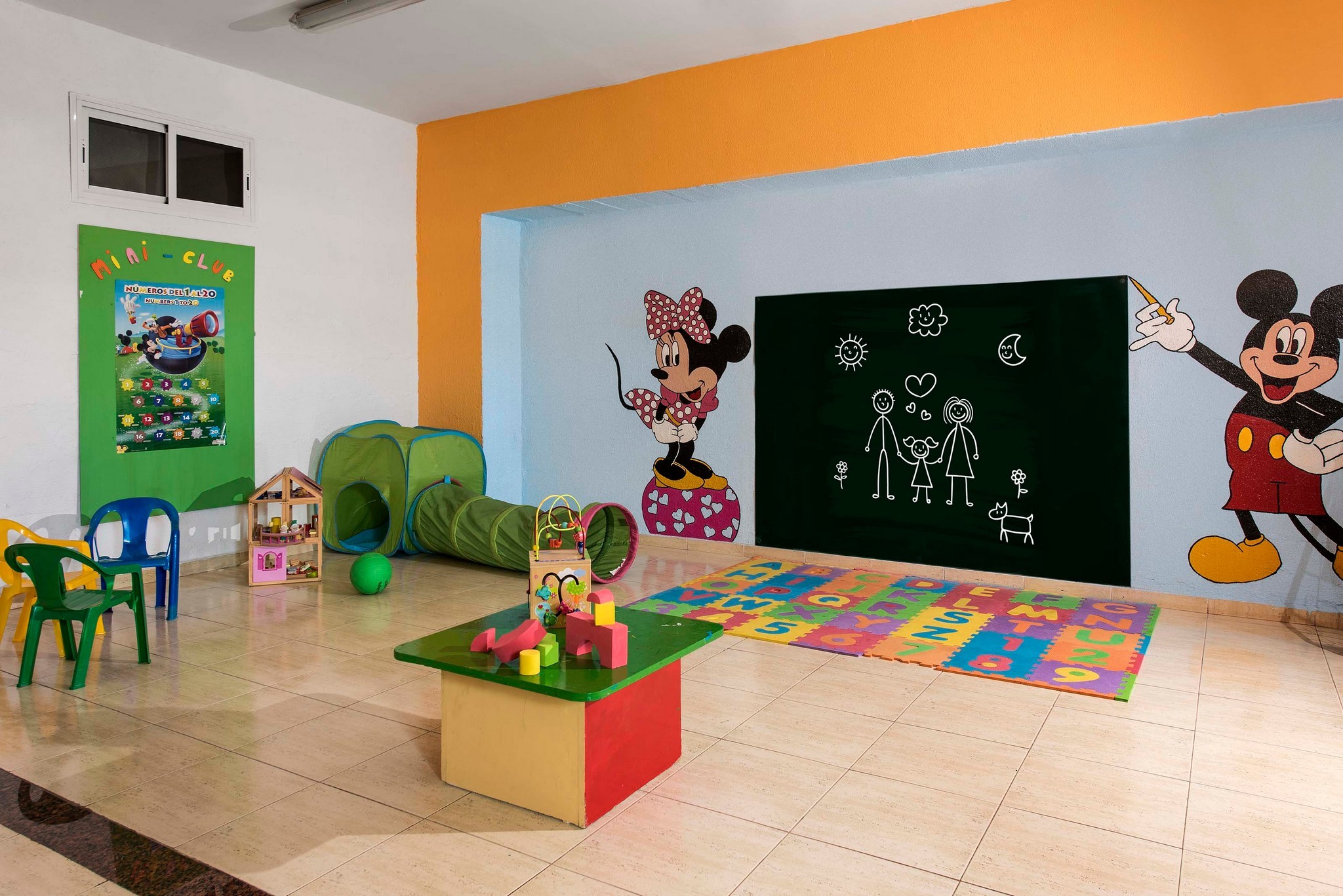 Mogan Princess & Beach Club 23