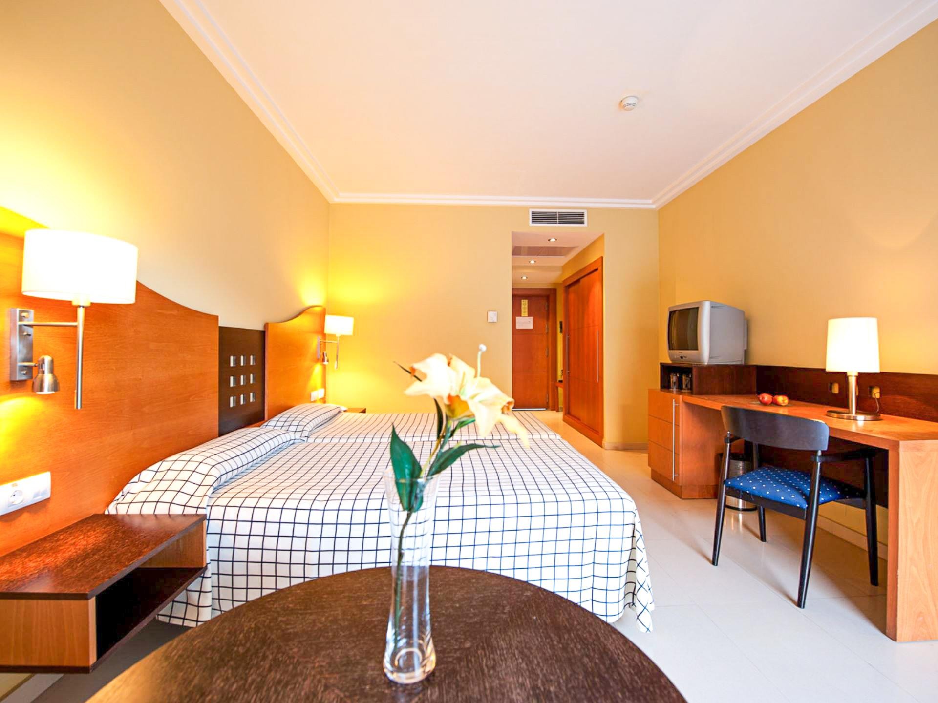 Hotel LIVVO Costa Taurito 5