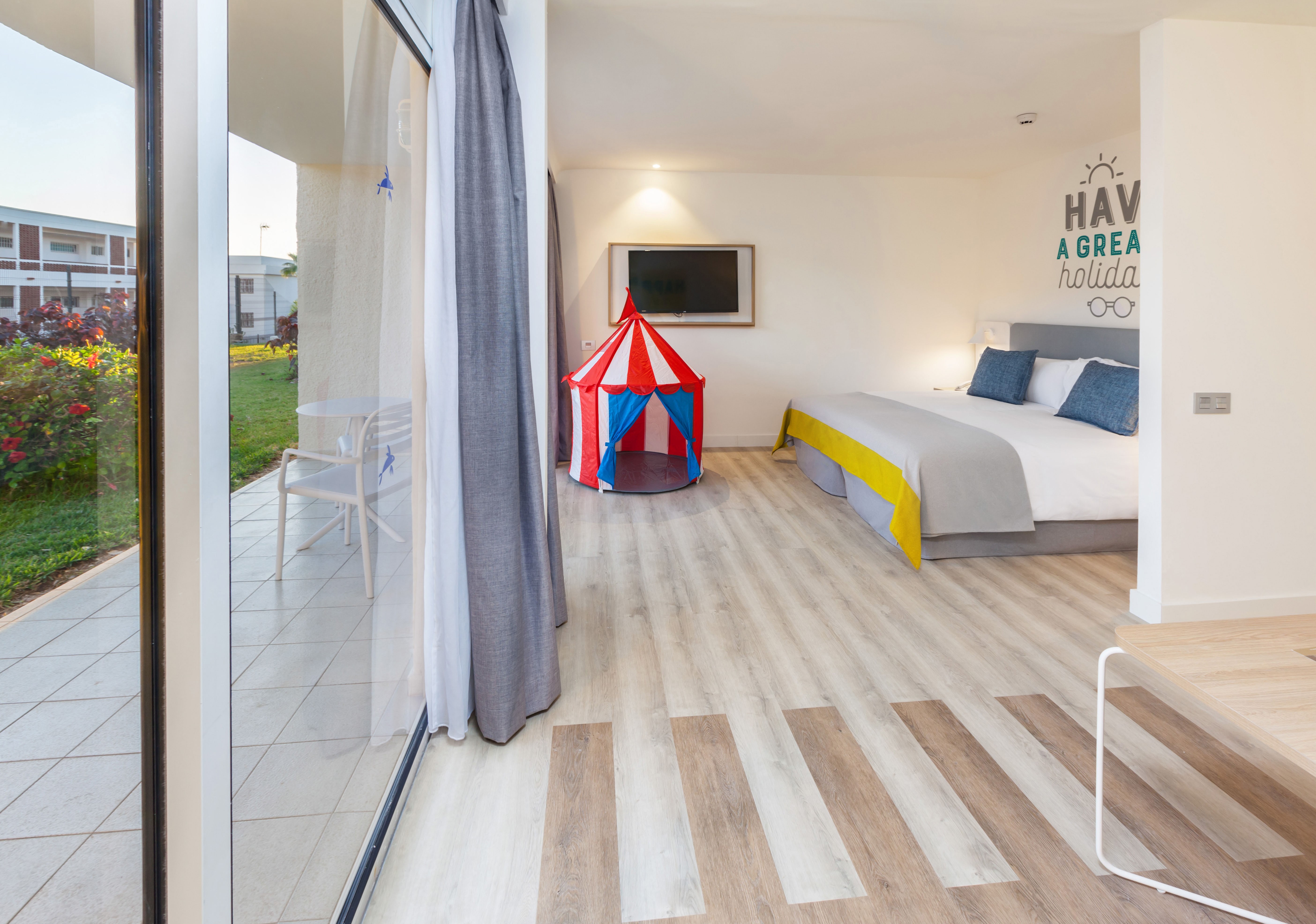 Abora Interclub Atlantic by Lopesan Hotels 4