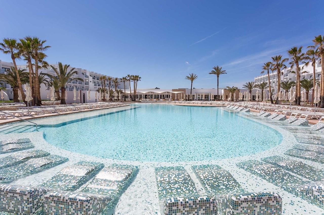 Grand Palladium White Island Resort & Spa