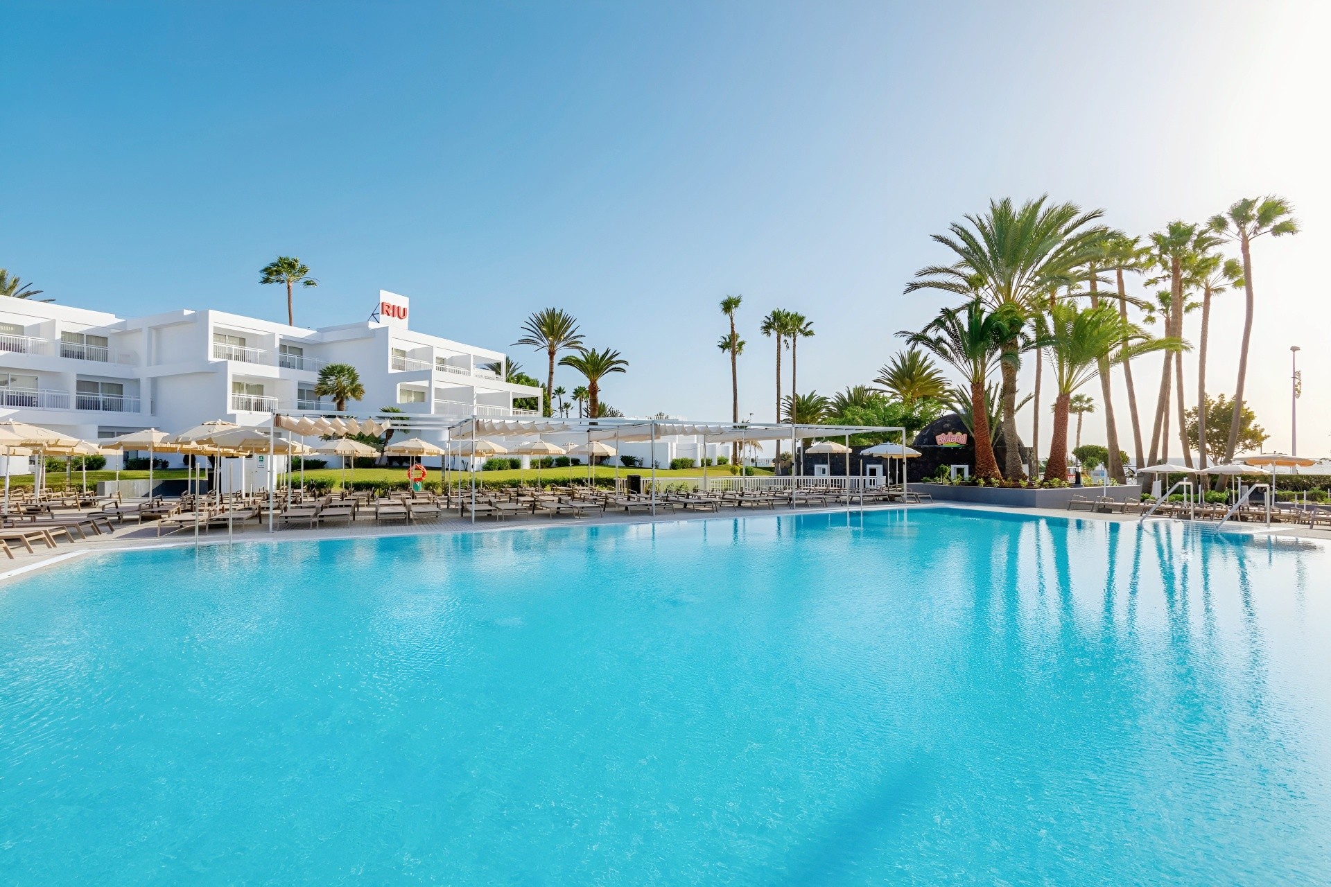 Hotel Riu Paraiso Lanzarote  2