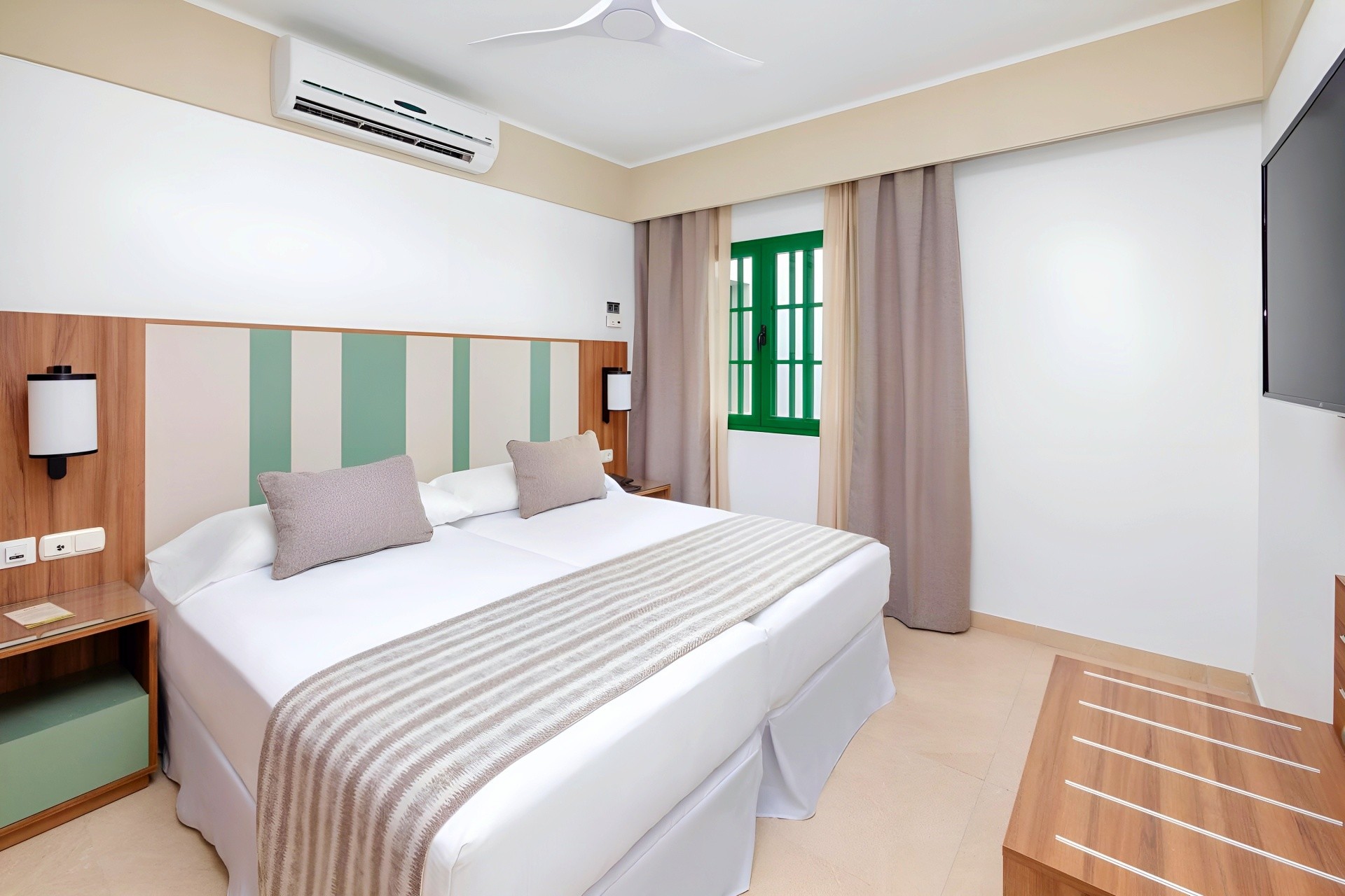 Hotel Riu Paraiso Lanzarote  11