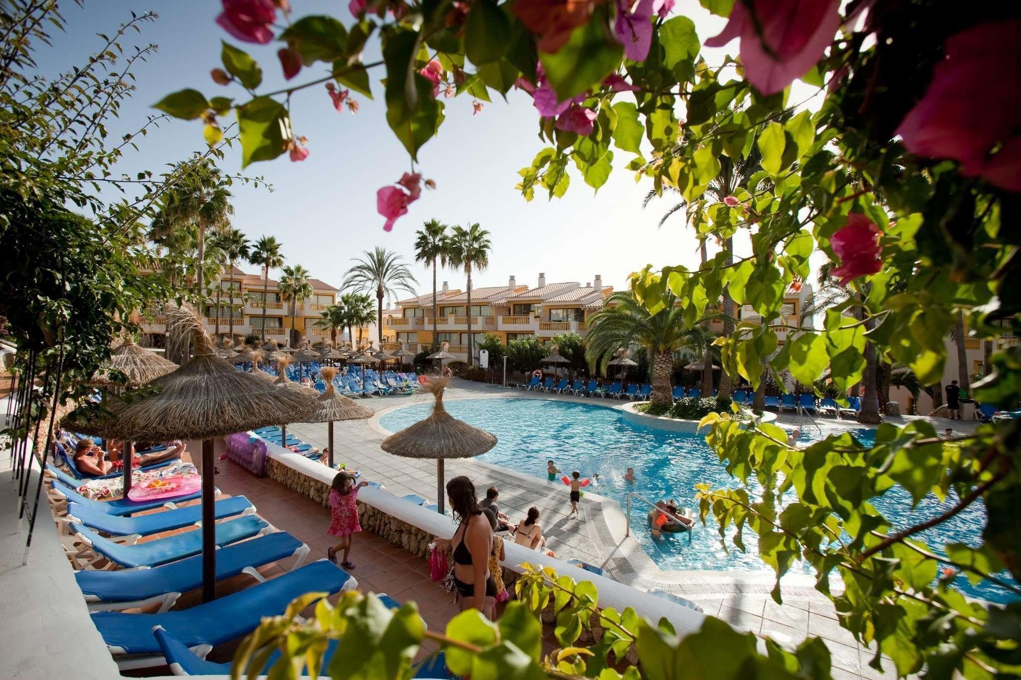 Royal Son Bou Family Club 19