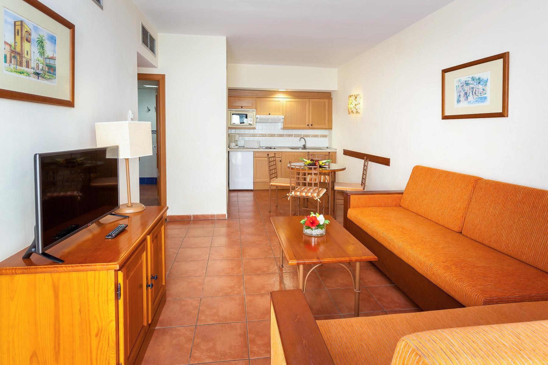 Isabel Family Hotel 9