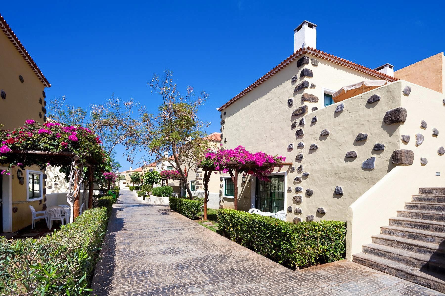 Isabel Family Hotel 22