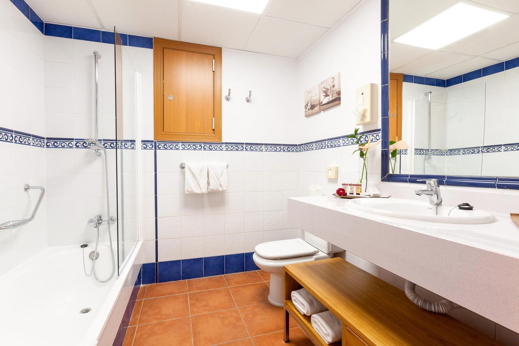 Isabel Family Hotel 8