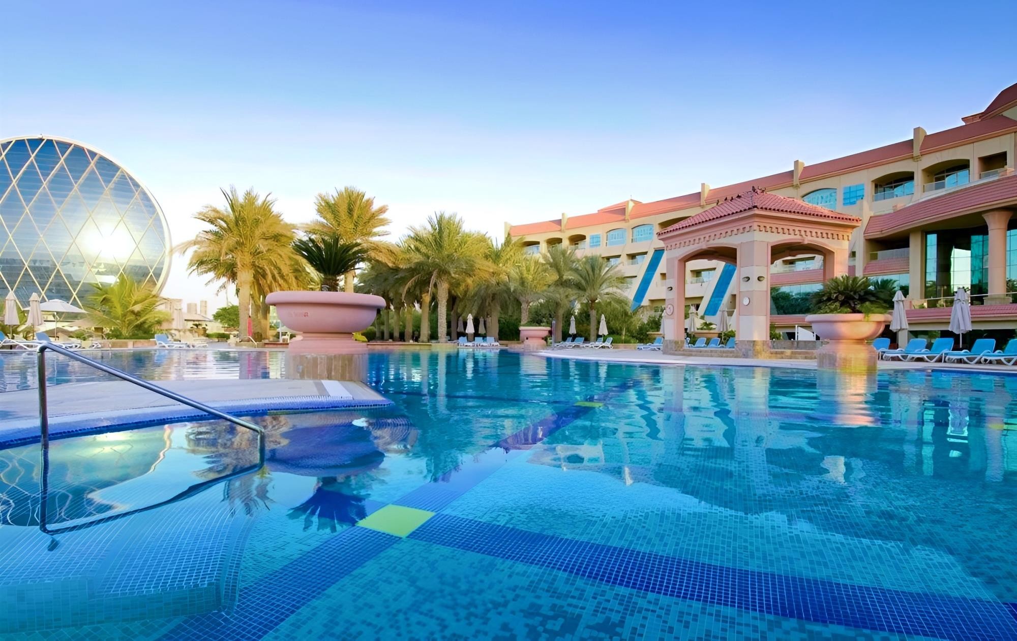 Al Raha Beach Hotel