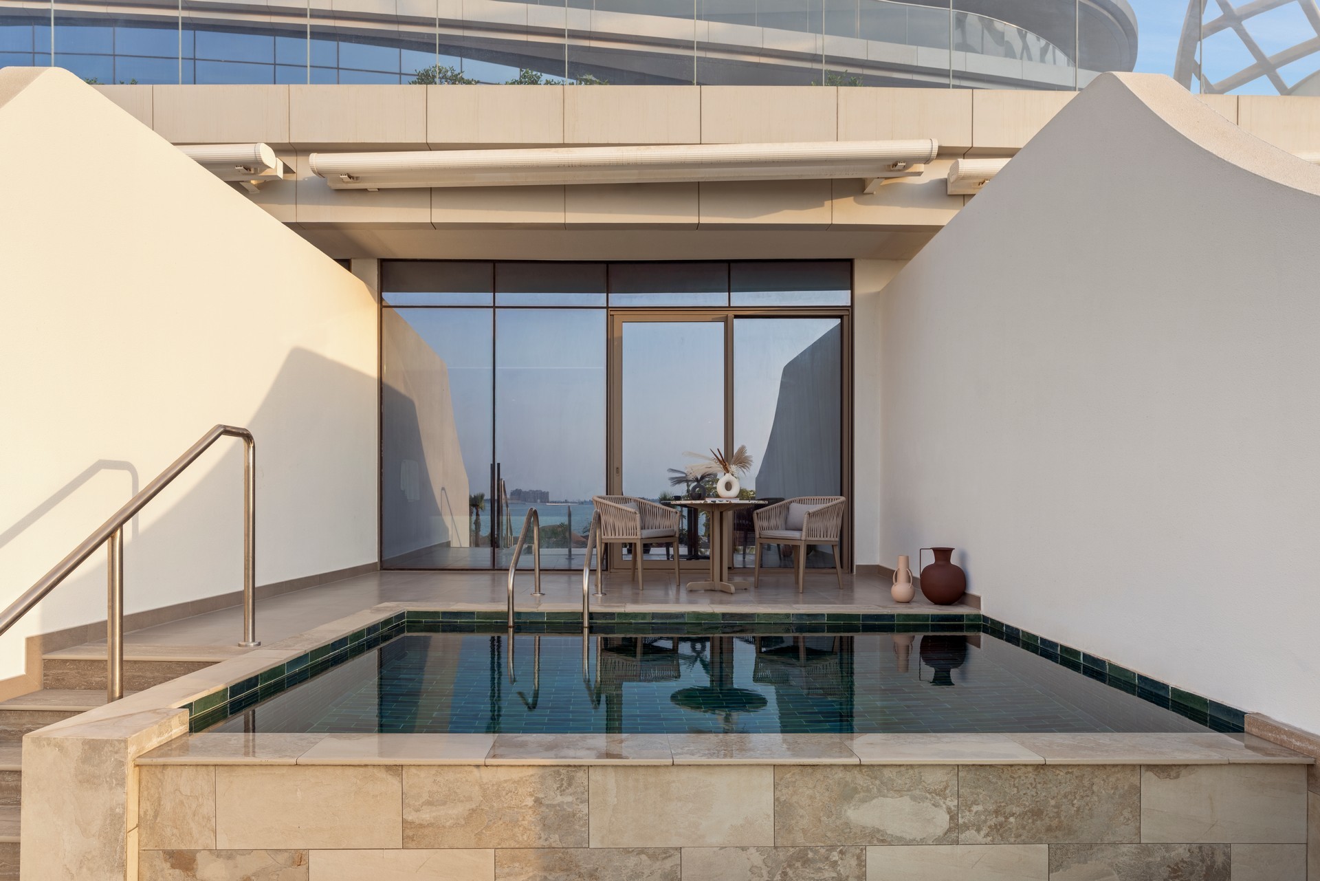 listing card gallery