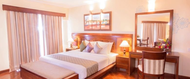 The Palms Hotel