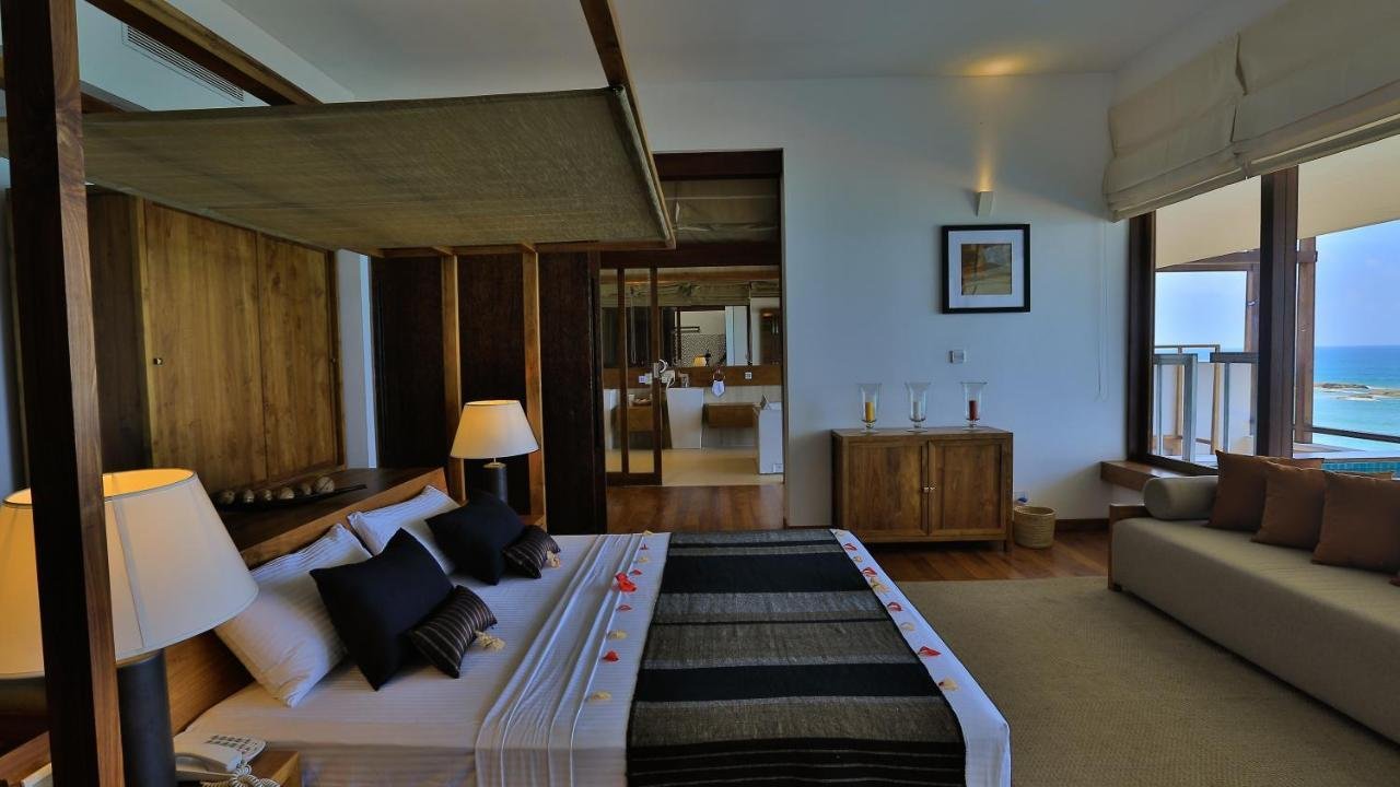 Pandanus Beach Resort