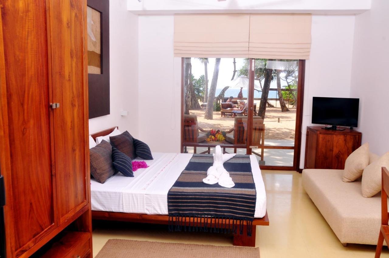Pandanus Beach Resort