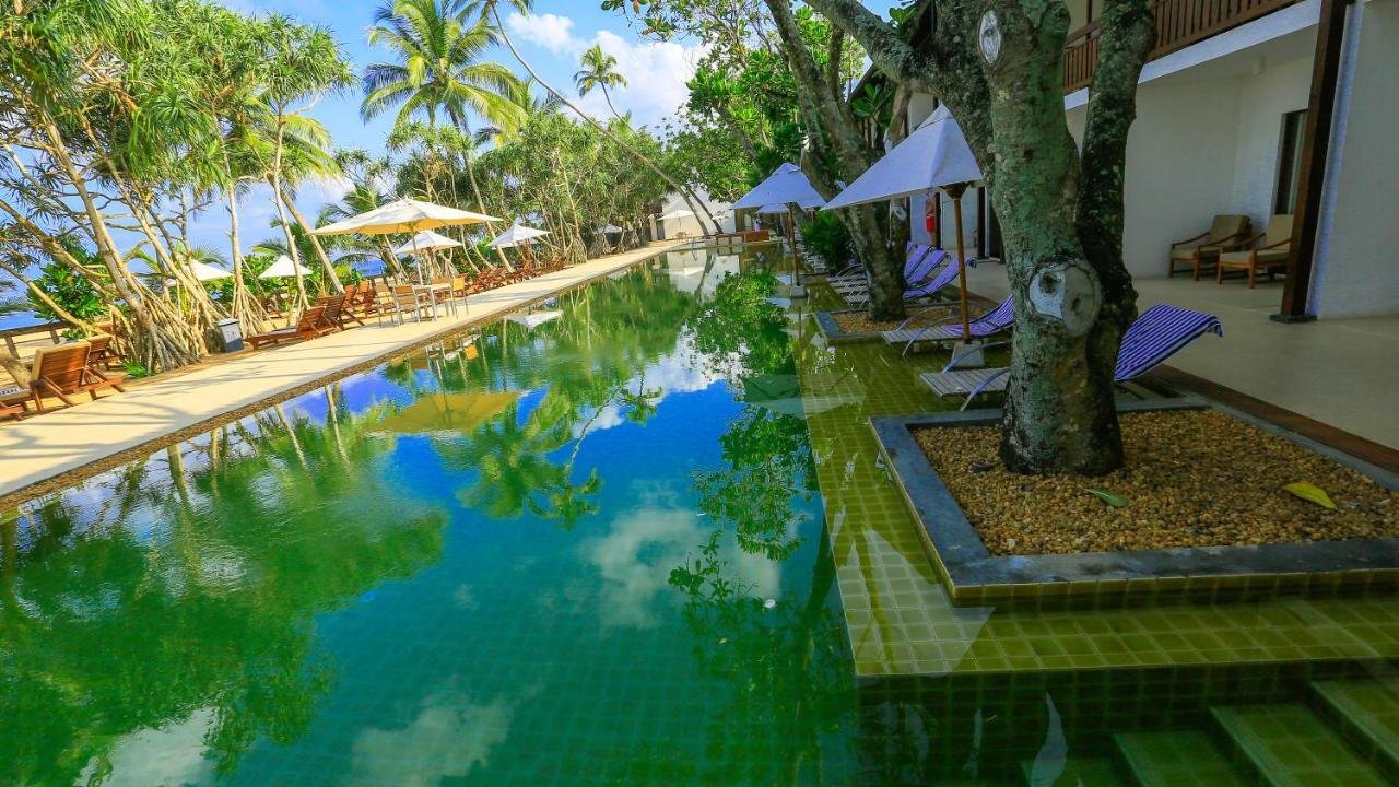 Pandanus Beach Resort