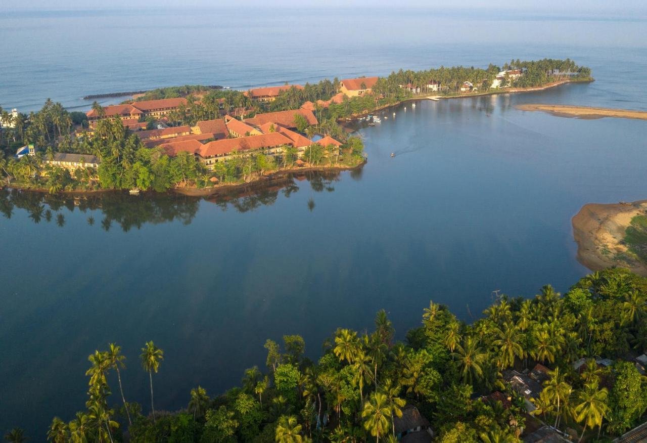 Anantara Kalutara Resort
