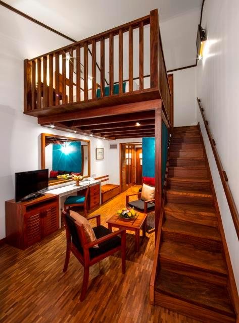 Tangerine Beach Hotel