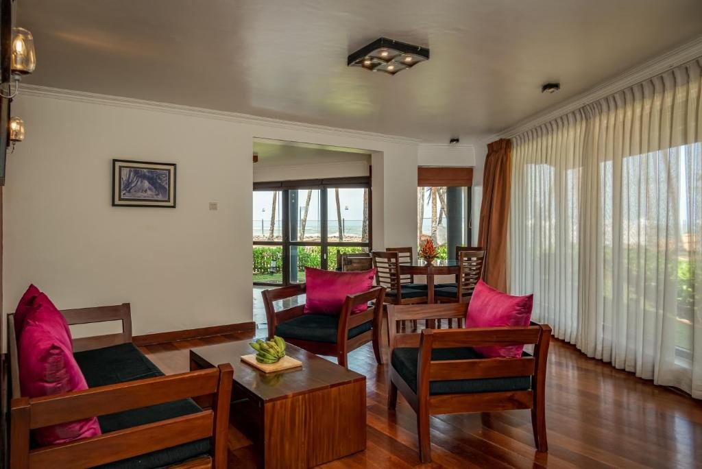 Tangerine Beach Hotel
