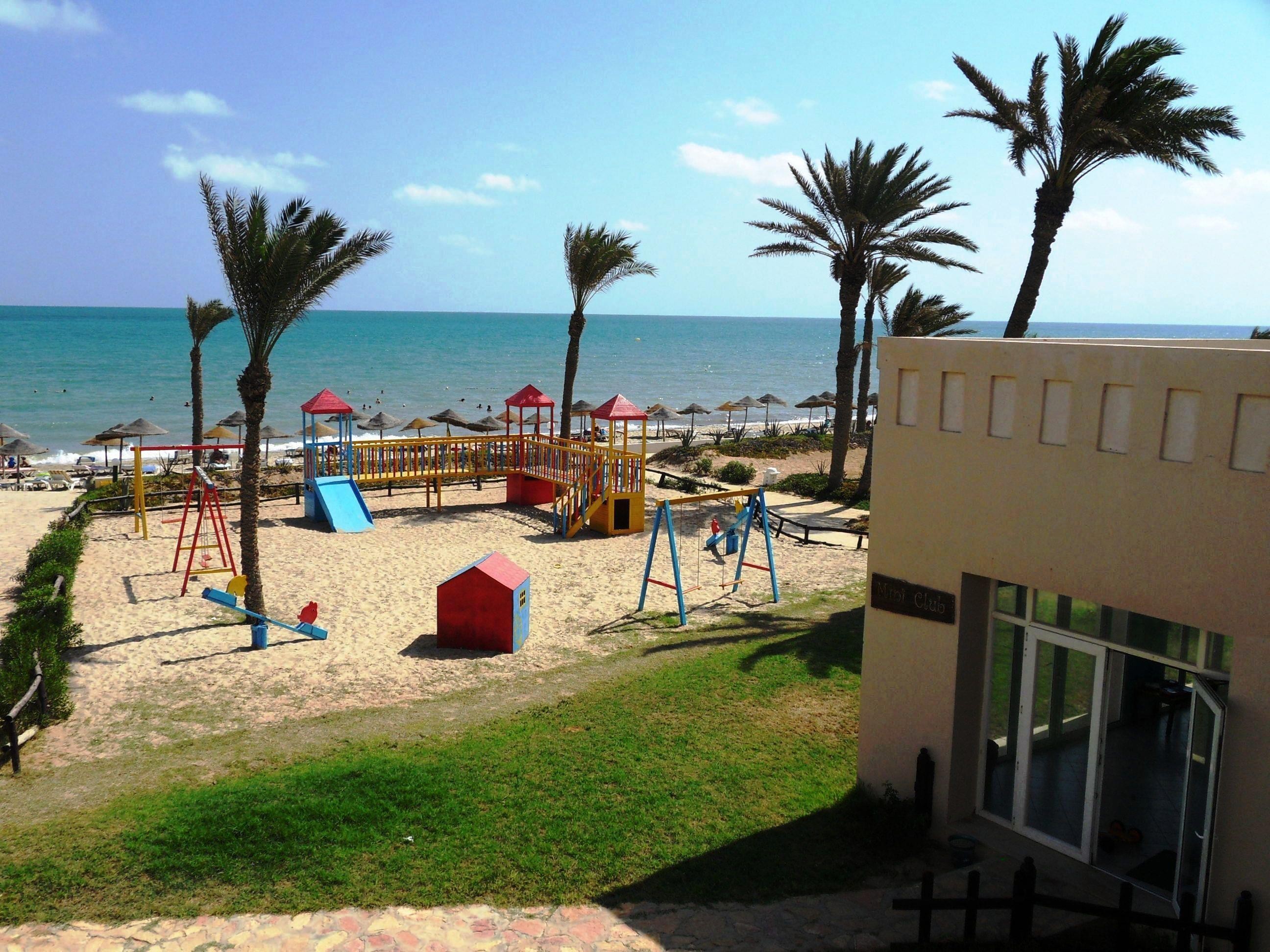 Zita Beach Resort 3