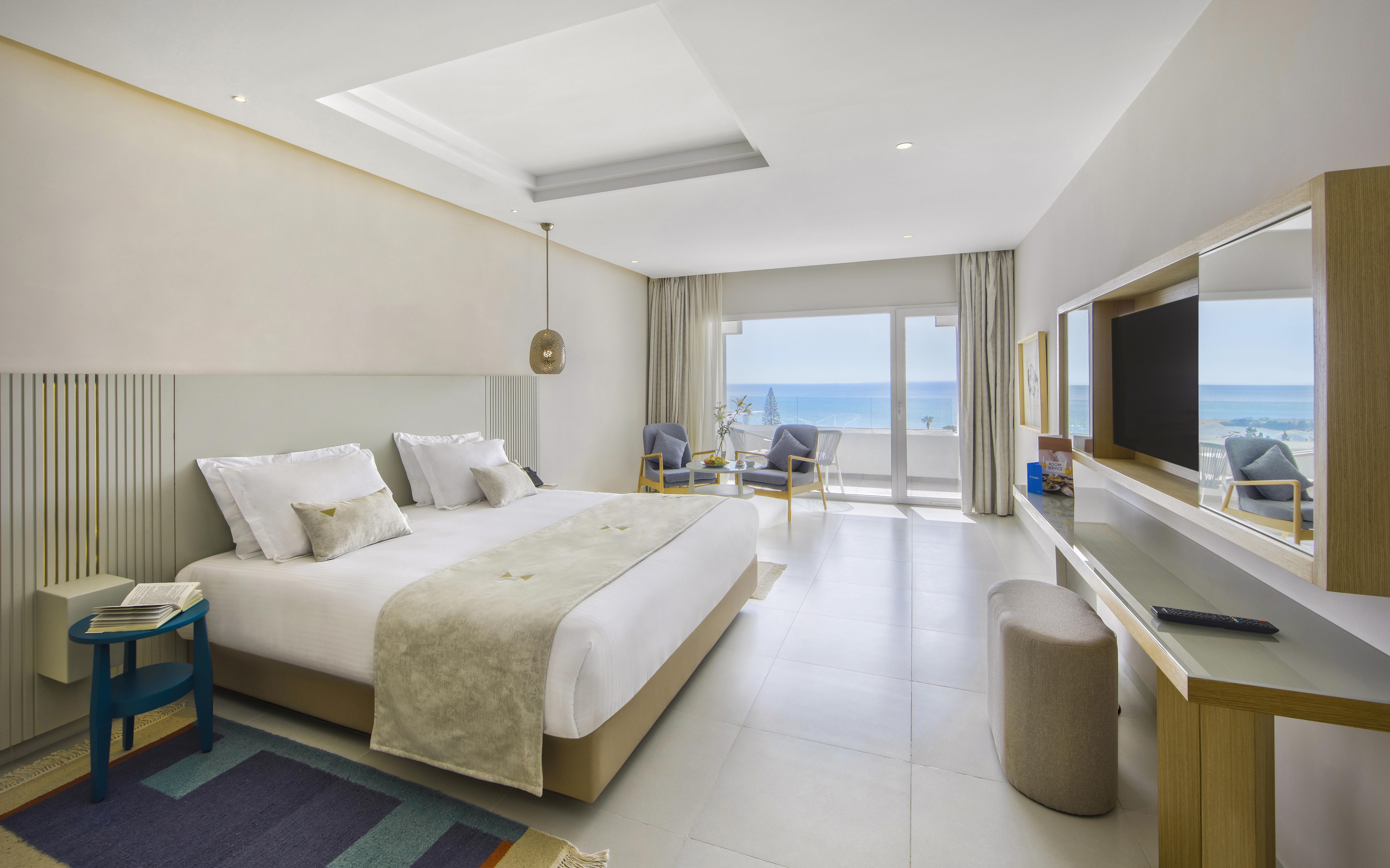 ROYAL AZUR THALASSA