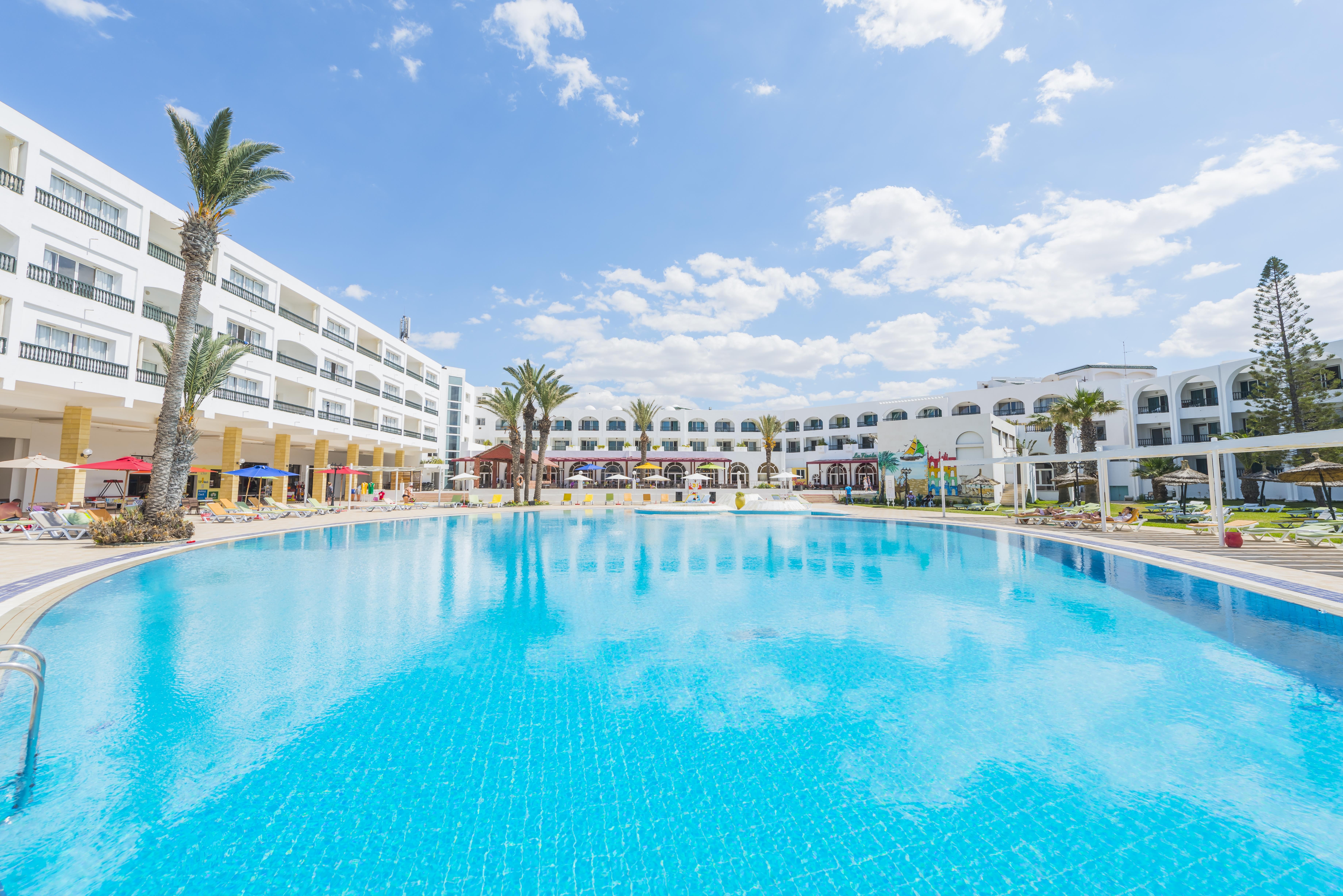 Le Soleil Bella Vista Resort