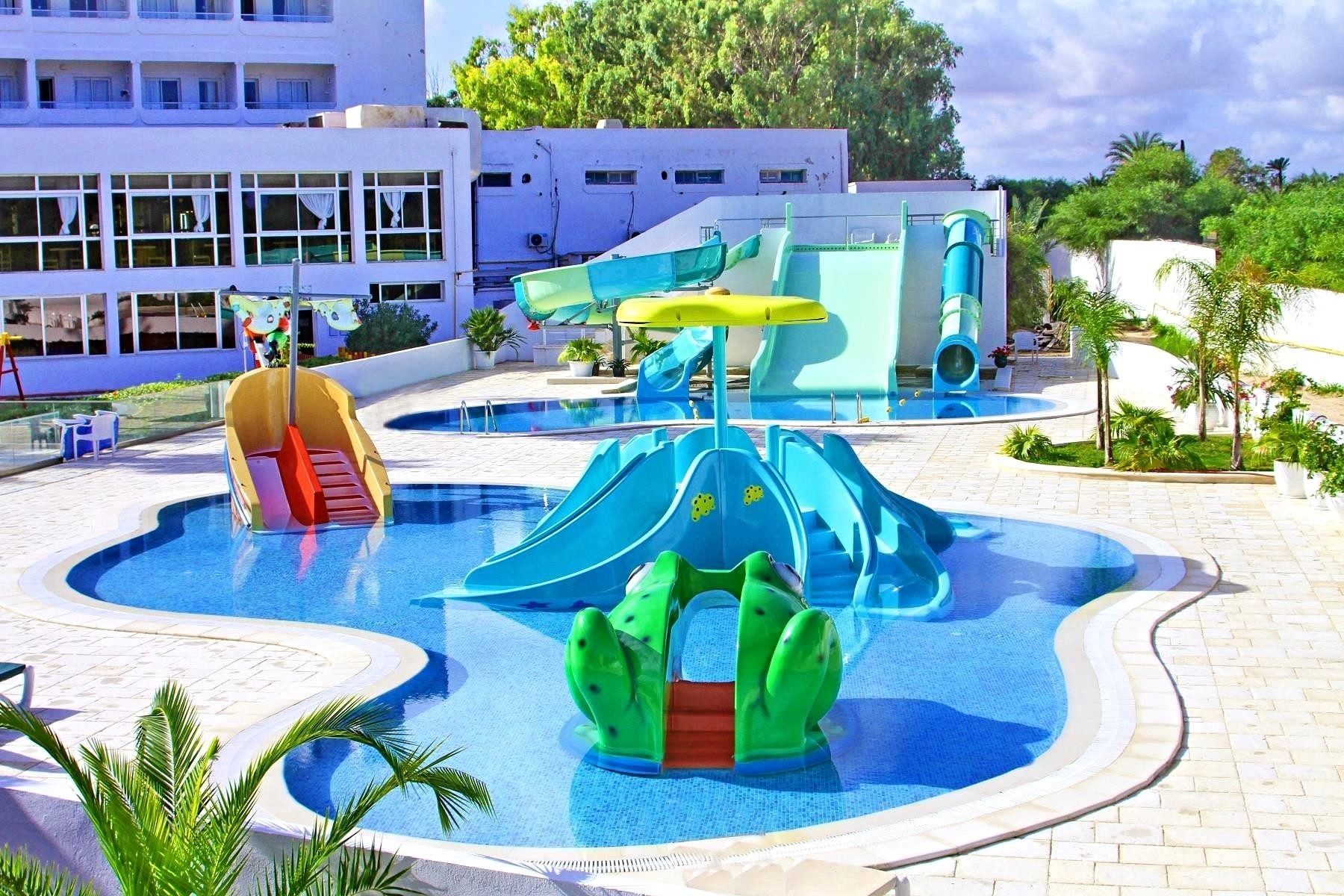 Club Tropicana