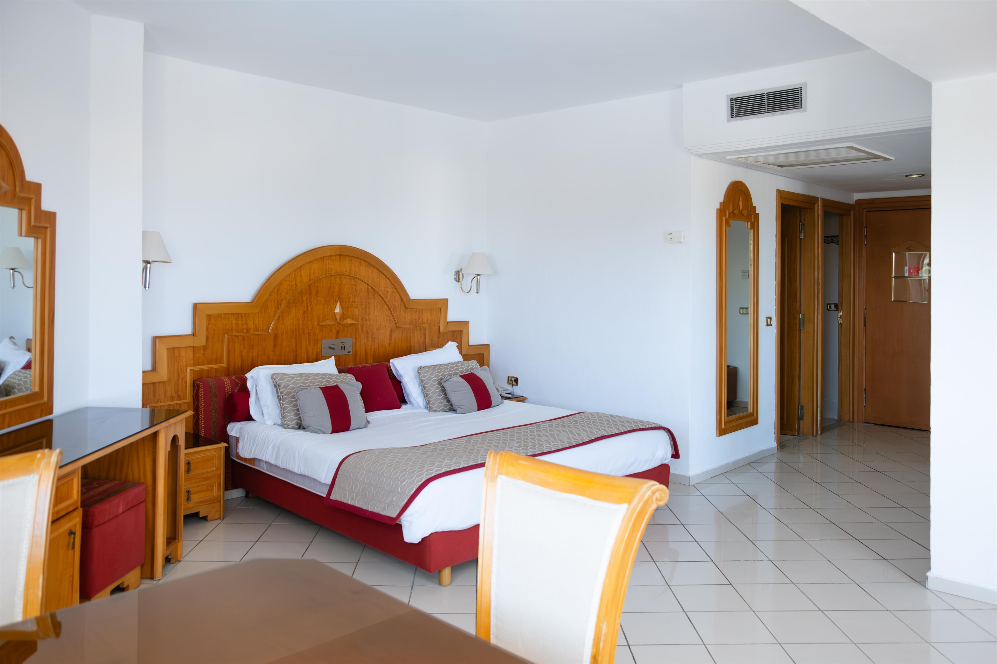 Riviera Hotel