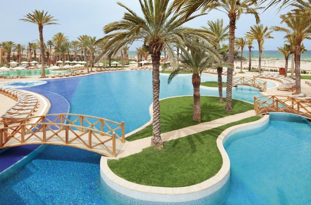 Mövenpick Resort Marine & Spa